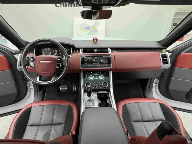Land Rover Range Rover Sport — Фото автомобиля 11