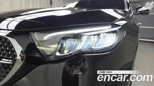 Mercedes-Benz E-Class — Фото автомобиля 19