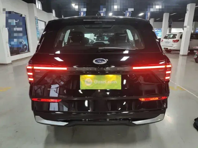 Ford Edge — Фото автомобиля 5