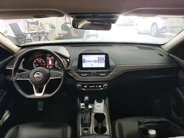 Nissan Teana — Фото автомобиля 9