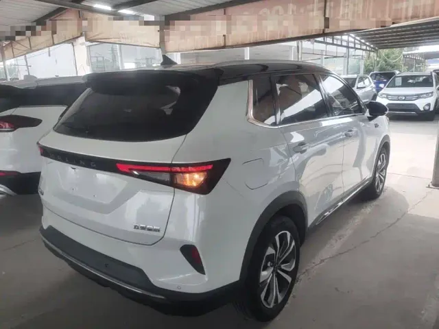 Wuling Asta — Фото автомобиля 6
