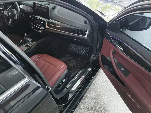BMW 5 Series — Фото автомобиля 13