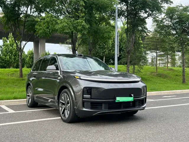 Li Auto L9 — Фото автомобиля 3