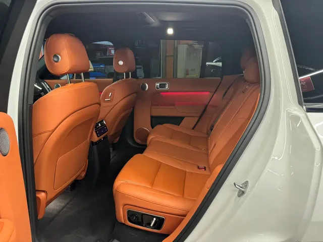 Li Auto L7 — Фото автомобиля 4