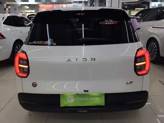 GAC Aion UT — Фото автомобиля 5