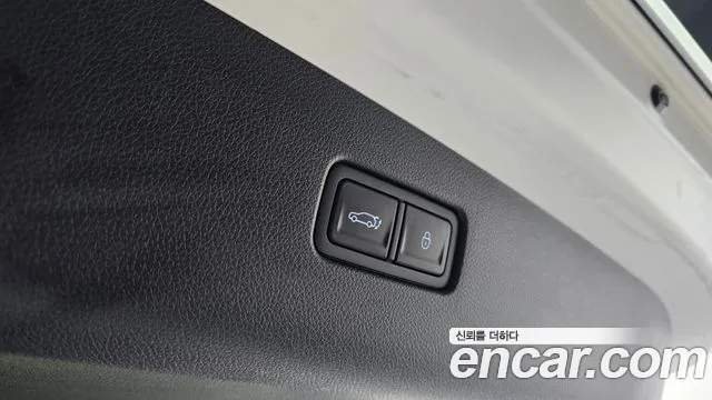 Genesis GV70 — Фото автомобиля 23