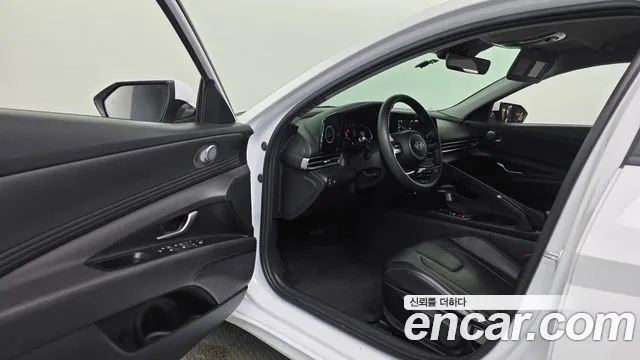 Hyundai Avante — Фото автомобиля 15