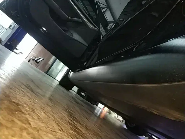 Tesla Model 3 — Фото автомобиля 21