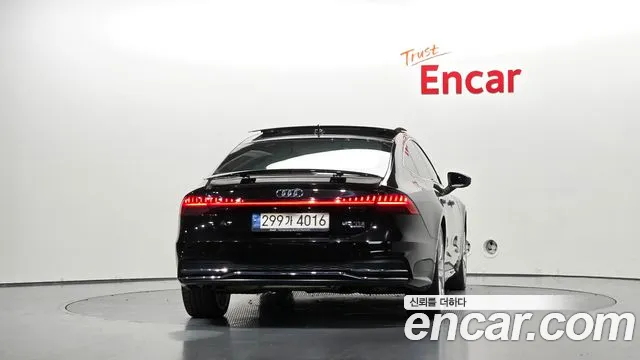 Audi A7 4K — Фото автомобиля 4