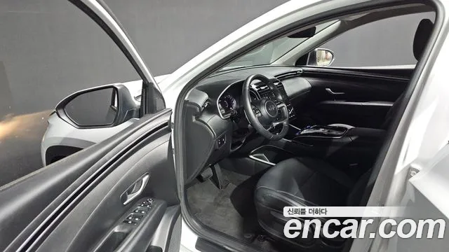 Hyundai Tucson Tucson (NX4) Бензин 1.6 турбо 2WD — Фото автомобиля 10