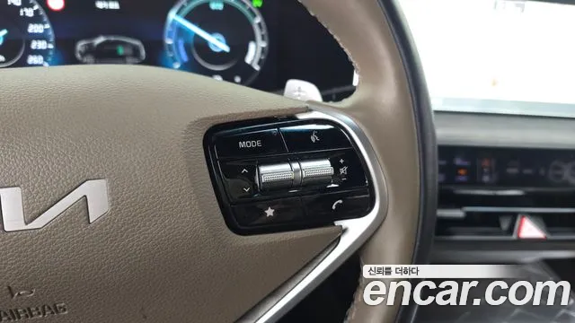 Kia K8 Hybrid — Фото автомобиля 26