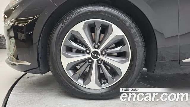 Kia K8 K8 Hybrid — Фото автомобиля 5
