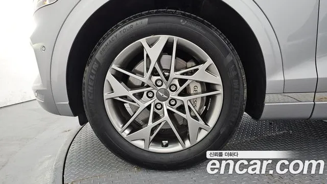 Genesis GV70 — Фото автомобиля 5