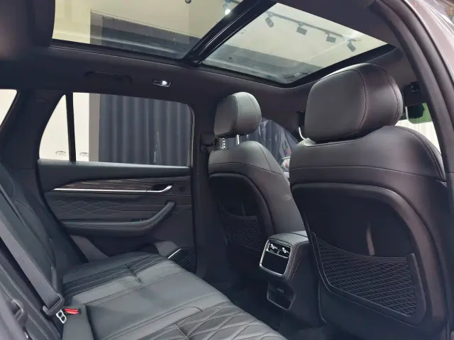 Geely Xingyue L — Фото автомобиля 18