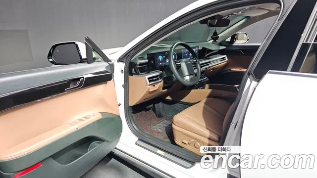 Hyundai Grandeur GN7 — Фото автомобиля 10