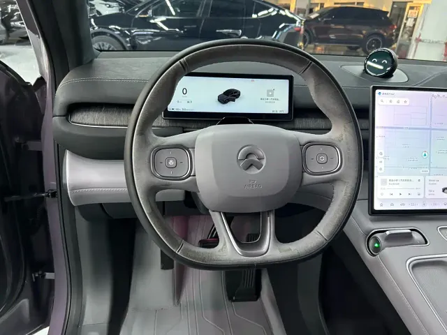 Nio EC6 — Фото автомобиля 5