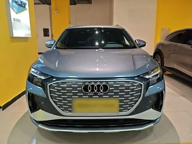 Audi Q4 e-tron — Фото автомобиля 2