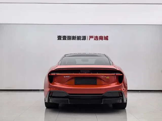 Lotus Emeya — Фото автомобиля 9