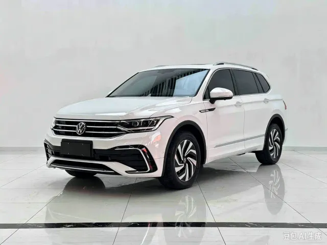 Volkswagen Tiguan L — Фото автомобиля 2
