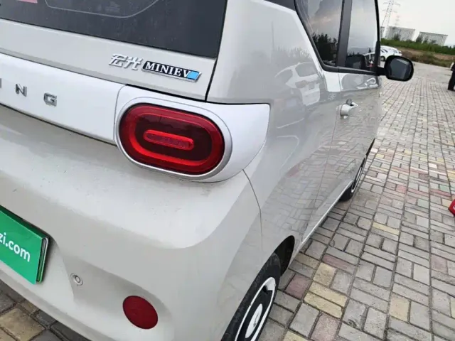 Wuling Hongguang Mini EV — Фото автомобиля 7