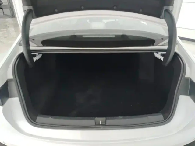 BYD Seal 05 DM-i — Фото автомобиля 4