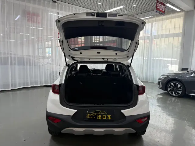 Kia KX1 — Фото автомобиля 7