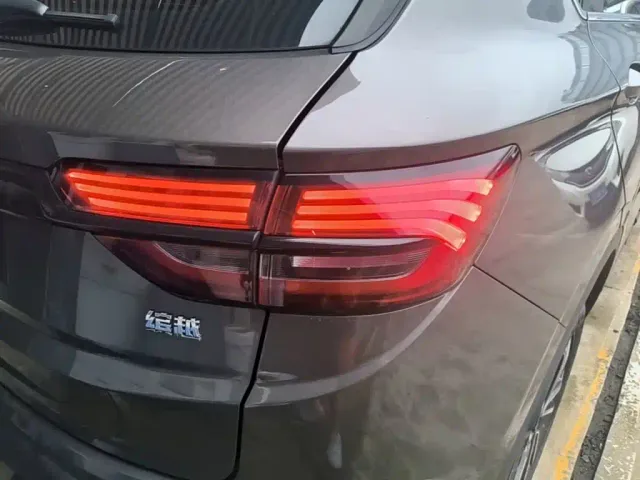 Geely Binyue — Фото автомобиля 7
