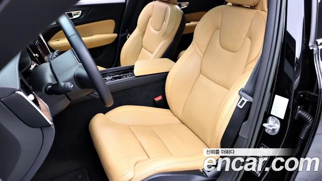 Volvo V60 Cross Country 2nd Gen — Фото автомобиля 8