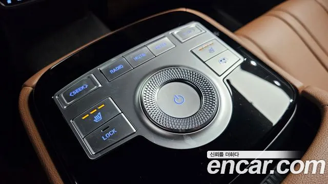 Genesis G80 Бензин 2.5 турбо 2WD — Фото автомобиля 29