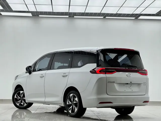 GAC Trumpchi M6 — Фото автомобиля 5