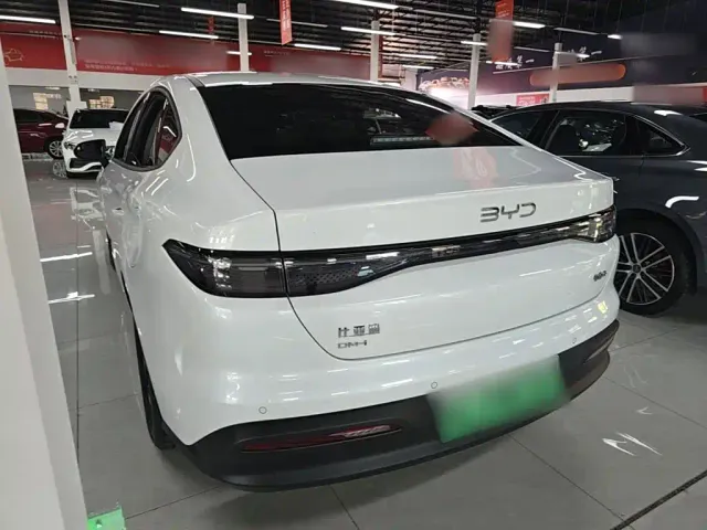 BYD Seal 05 DM-i — Фото автомобиля 22