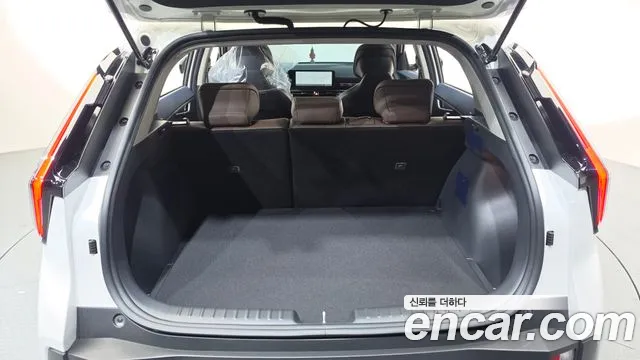 Kia Niro Prestige — Фото автомобиля 16