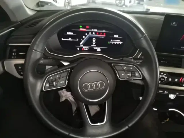 Audi A4L — Фото автомобиля 10