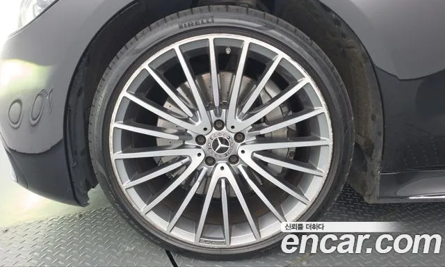 Mercedes-Benz S-Class — Фото автомобиля 5