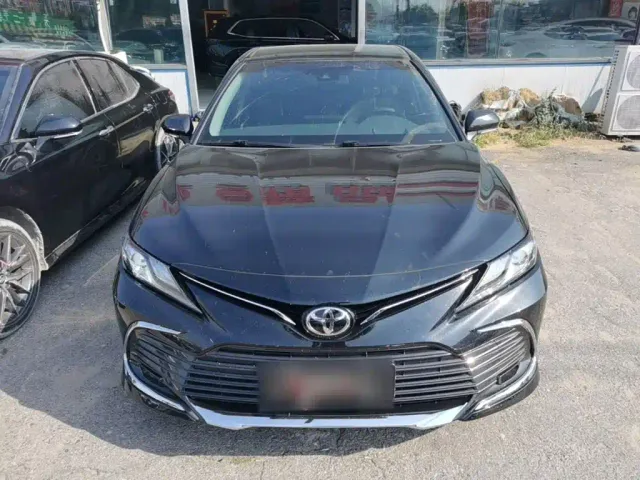 Toyota Camry — Фото автомобиля 2