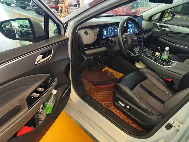GAC Aion S Plus — Фото автомобиля 15