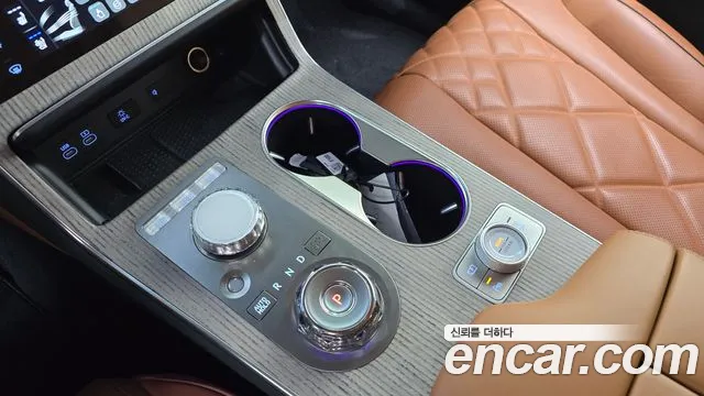 Genesis GV80 — Фото автомобиля 12