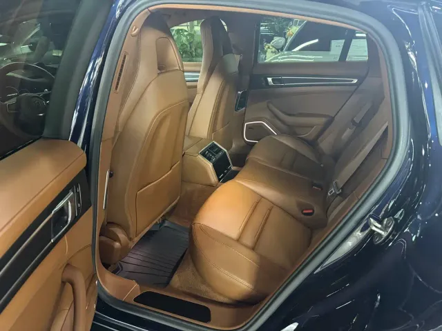 Porsche Panamera — Фото автомобиля 6
