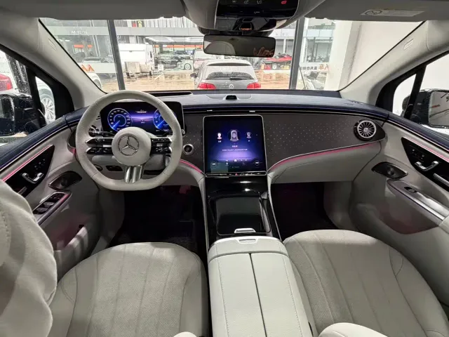 Mercedes-Benz Mercedes-Benz EQE SUV 2023 500 4MATIC — Фото автомобиля 19