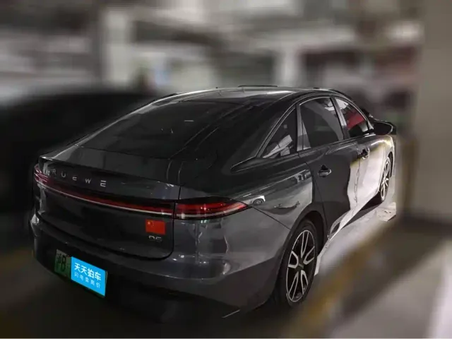 Roewe D6 — Фото автомобиля 2