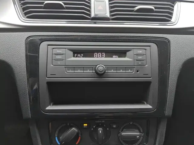 Škoda Rapid 2019 Facelift 1.5L Automatic Standard Version China VI — Фото автомобиля 13
