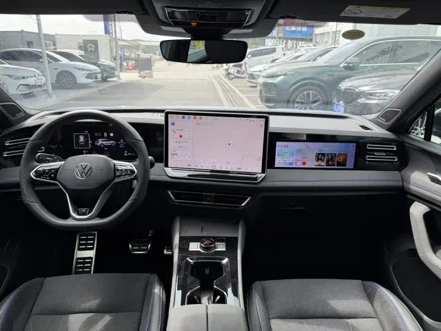 Volkswagen Tiguan L — Фото автомобиля 6