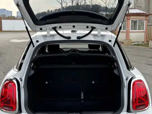 MINI Hatch — Фото автомобиля 14