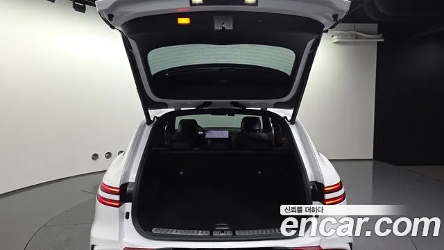 Genesis GV70 — Фото автомобиля 26