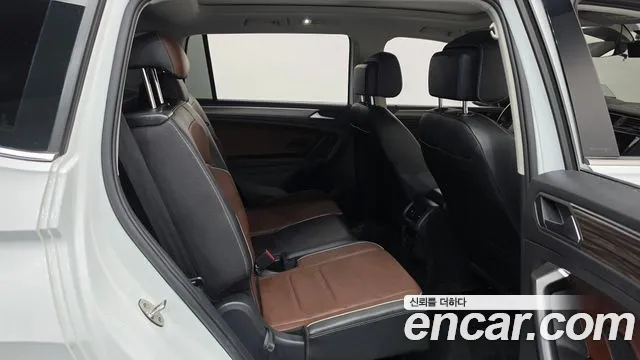 Volkswagen Tiguan — Фото автомобиля 17
