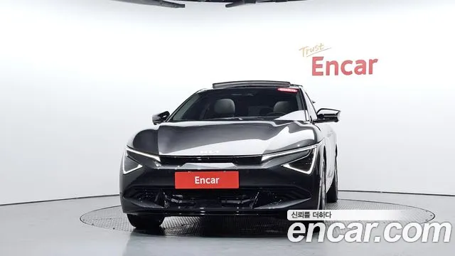 Kia EV6 — Фото автомобиля 3
