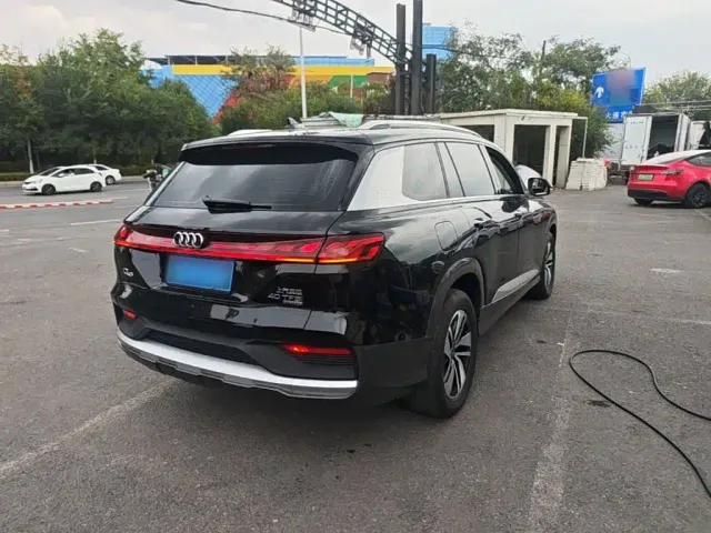 Audi Q6 — Фото автомобиля 6