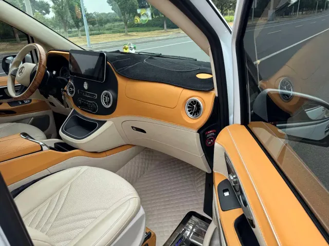 Mercedes-Benz Vito 2021 2.0T Business Edition 7-seater — Фото автомобиля 25