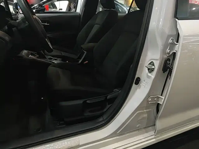 Toyota Corolla — Фото автомобиля 14