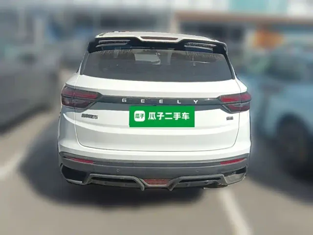Geely Binyue — Фото автомобиля 7